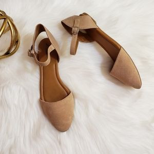 Lucky Brand | 7.5 M Abbee light tan suede flats